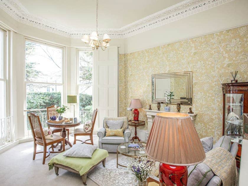 Living room/dining room | Apartment 2 Muntham, Torquay