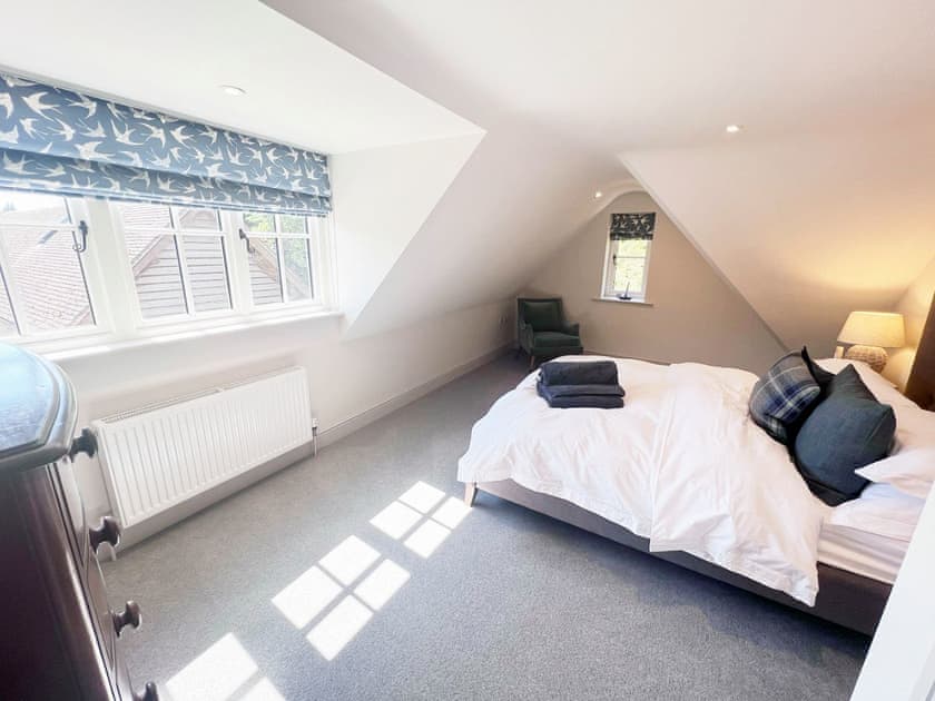Double bedroom | The Old Stables 2 - The Old Stables, Winterslow, near Salisbury
