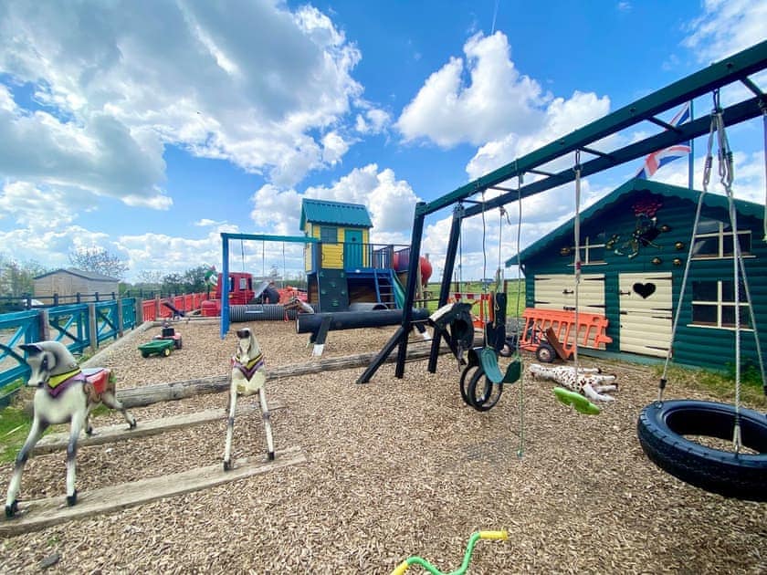 Surrounding area | Chelworth Shepherds Huts , Cricklade