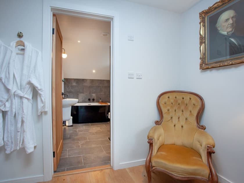 Four Poster bedroom | Keepers Lodge, Knowstone