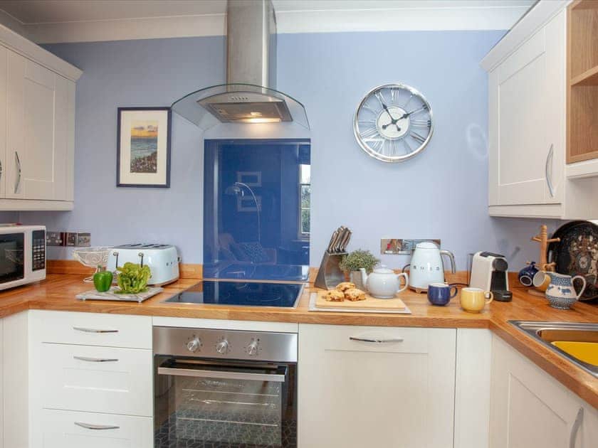 Kitchen area | Apartment 4 - Muntham Holiday Apartments, Torquay