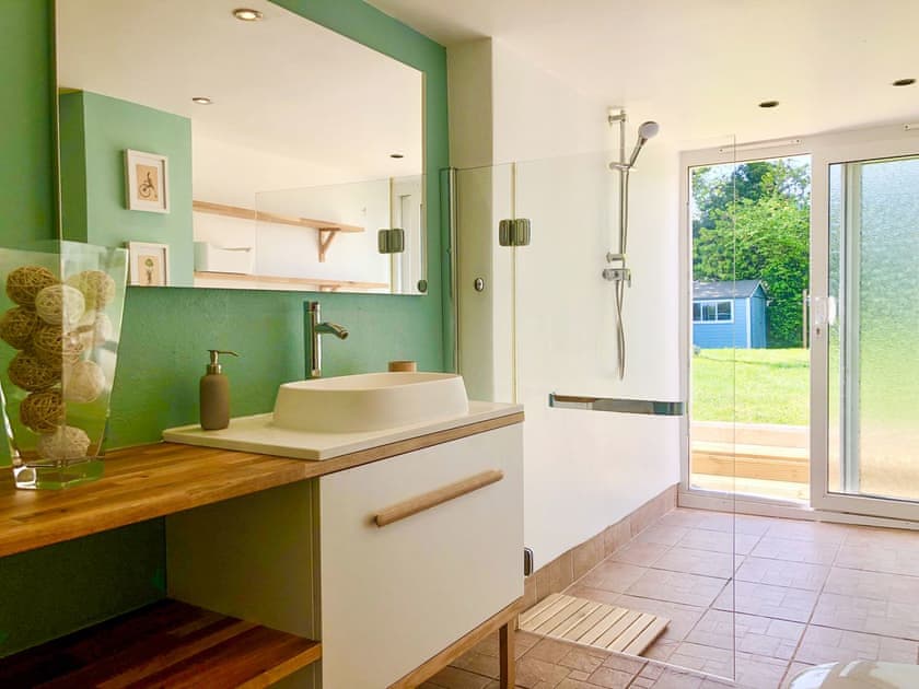 Bathroom | The Palm House, Paignton
