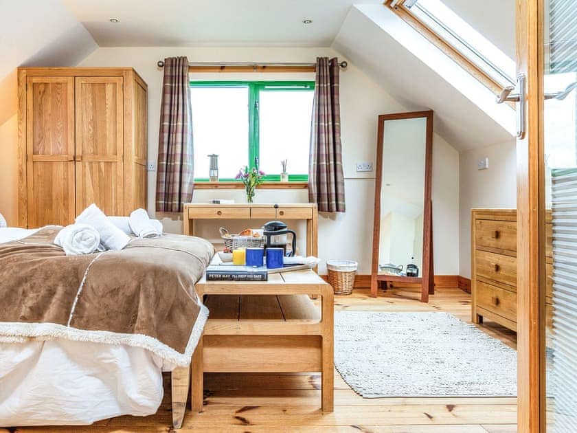Master bedroom | Longa House, Gairloch