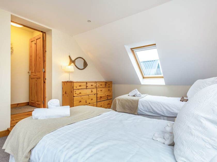 Twin bedroom | Longa House, Gairloch