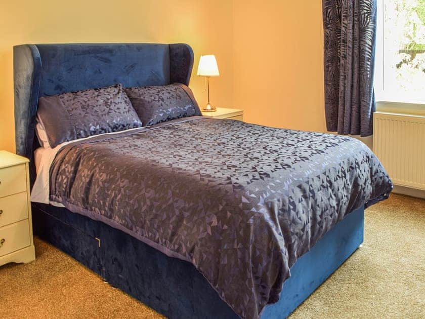 Double bedroom | Gleaner Lea Apartment, Campbeltown