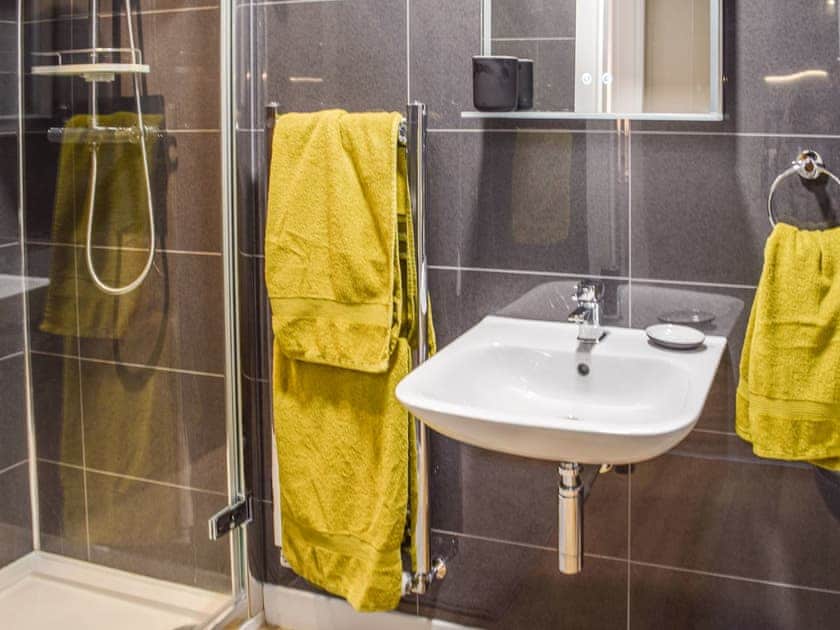 Shower room | Gleaner Lea Apartment, Campbeltown