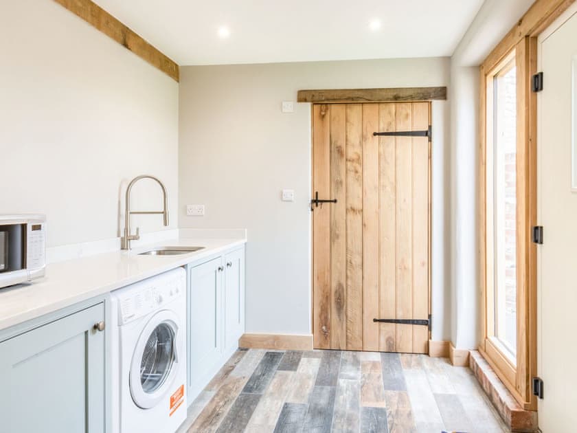Utility room | Reed Cottage - Manor Farm Cottages, Flixton, near Filey