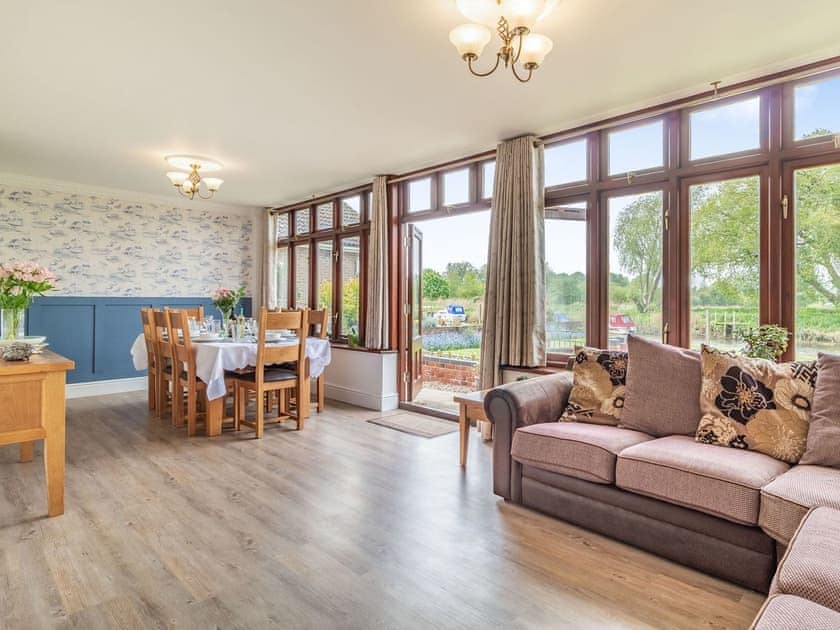 Living room/dining room | Riversdelle, Beccles