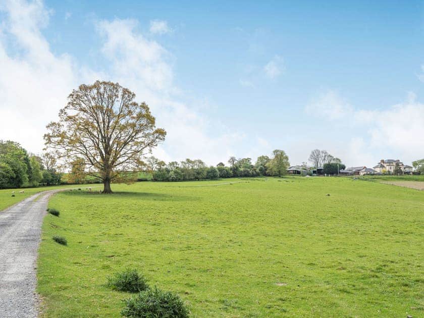 Driveway | Edderton Hall Country House, Welshpool