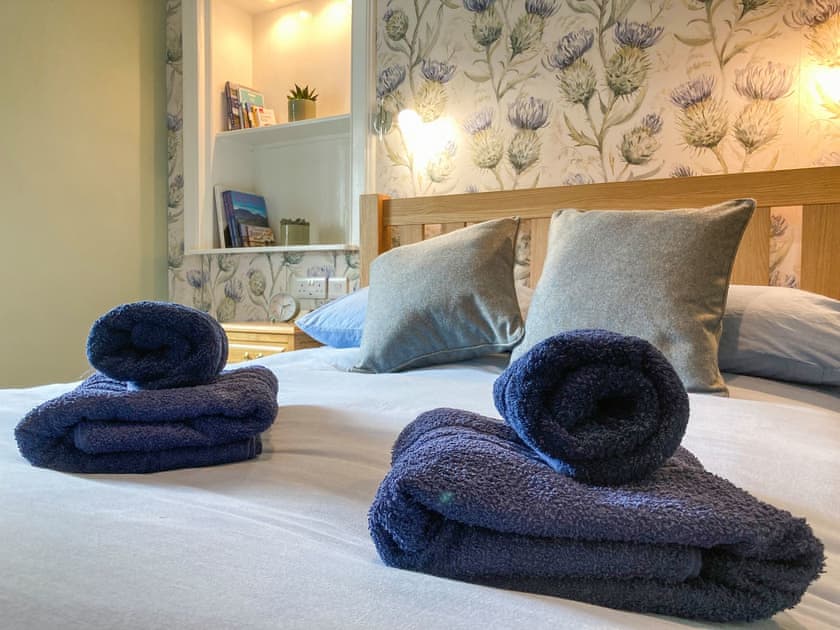 Double bedroom | Hollybank, Cupar