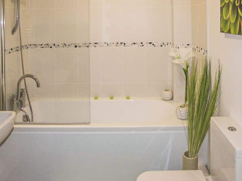 Bathroom | Seabreeze, Bournemouth
