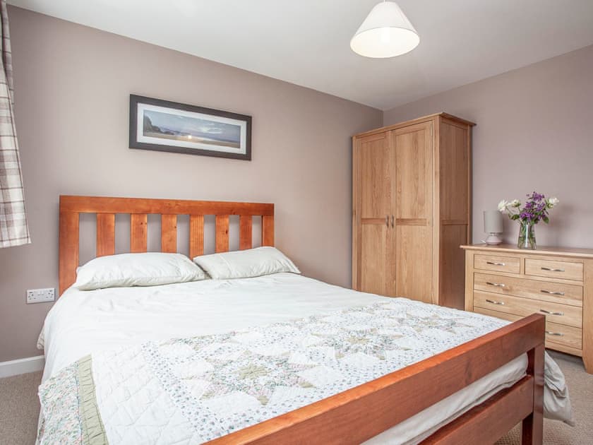 Double bedroom | Driftwood Cottage, Brixham