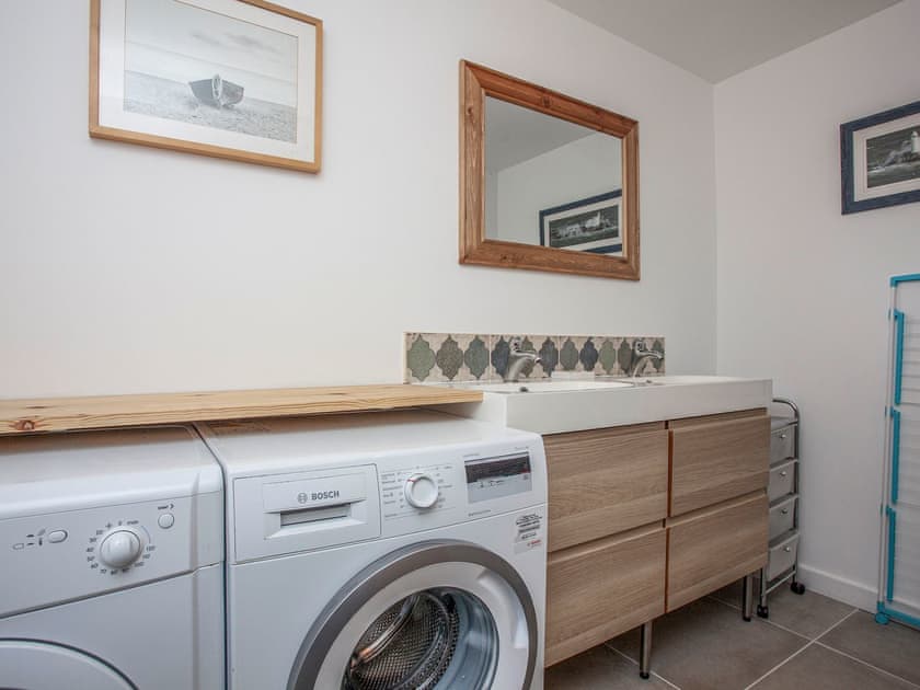 Bathroom | Driftwood Cottage, Brixham