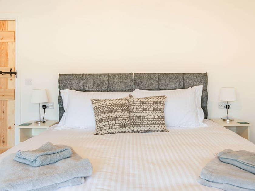 Double bedroom | Stonegarth, Snitterby
