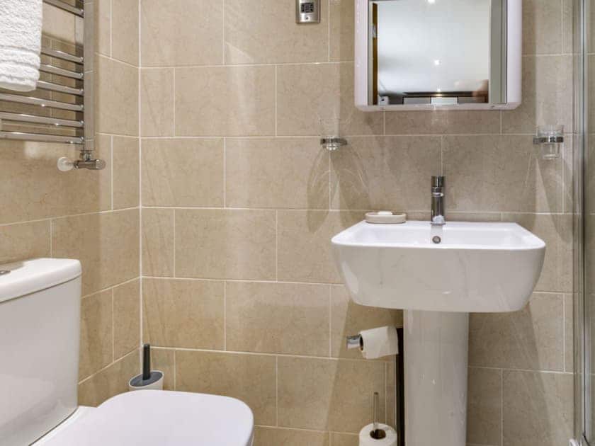 Shower room | Cobble Cottage, Whitby
