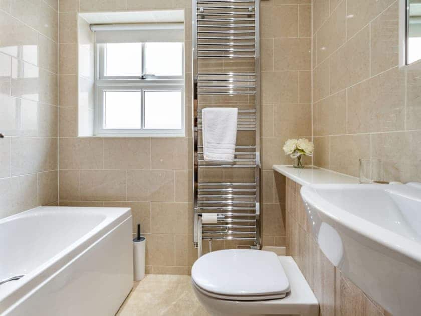 Bathroom | Cobble Cottage, Whitby