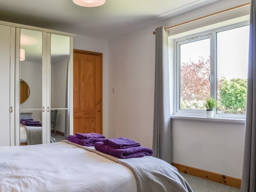 Double bedroom | Pippin Howe, Seaton