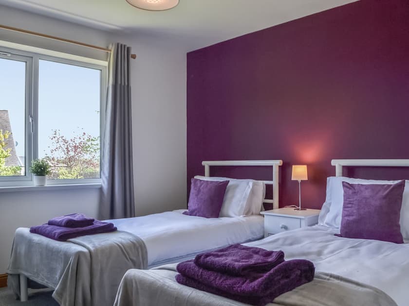 Twin bedroom | Pippin Howe, Seaton