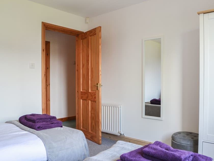 Twin bedroom | Pippin Howe, Seaton