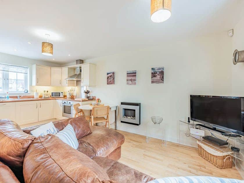 Open plan living space | Saltmarsh Cottage, Camber