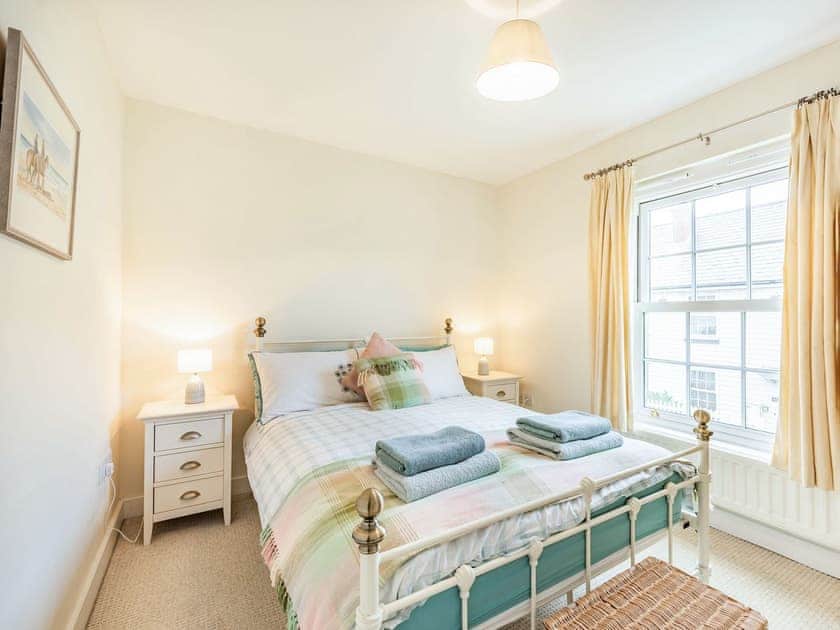 Double bedroom | Saltmarsh Cottage, Camber