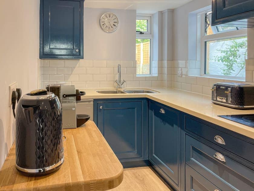 Kitchen | Violet Bay, Weymouth