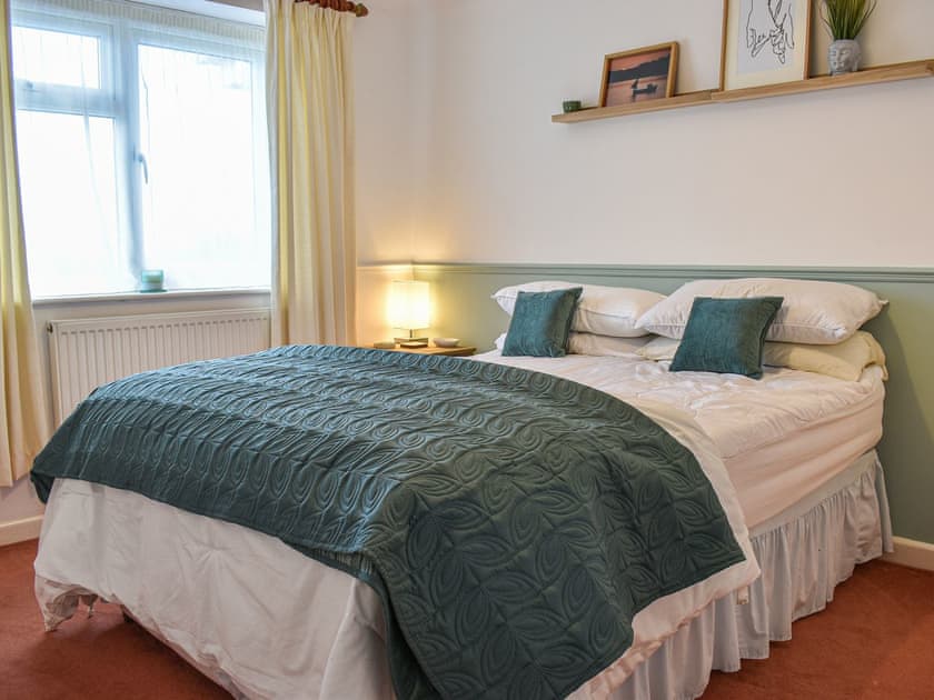 Double bedroom | Heather Cottage, Canonstown