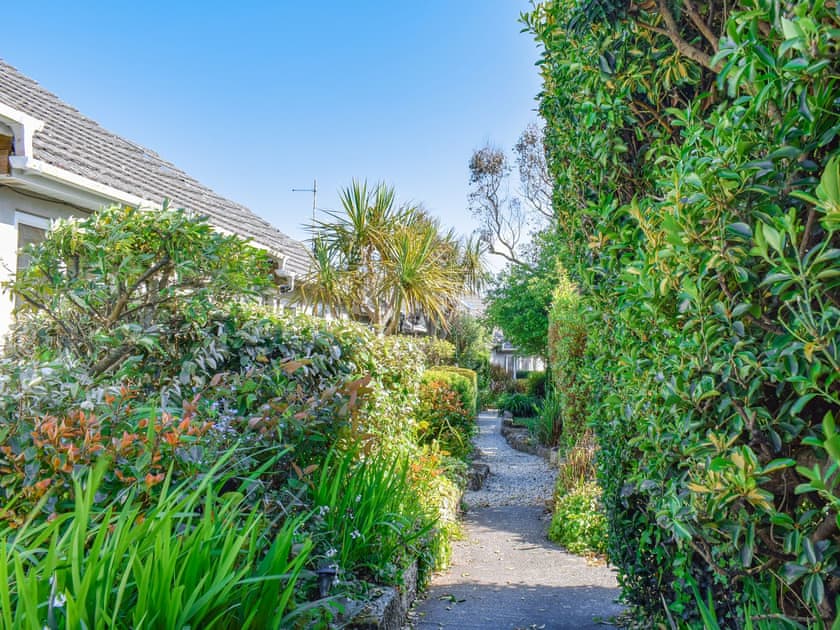 The Vineries 25 Mallard Cottage ref UK38932 In Lands End Near 