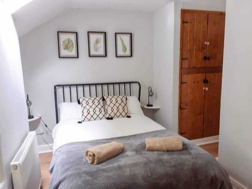 Double bedroom | Old Tan Rhiw, Beddgelert