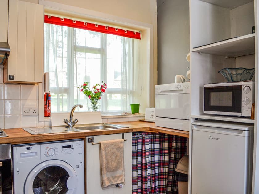 Kitchen area | Kirk Wynd Cottage, Kirriemuir