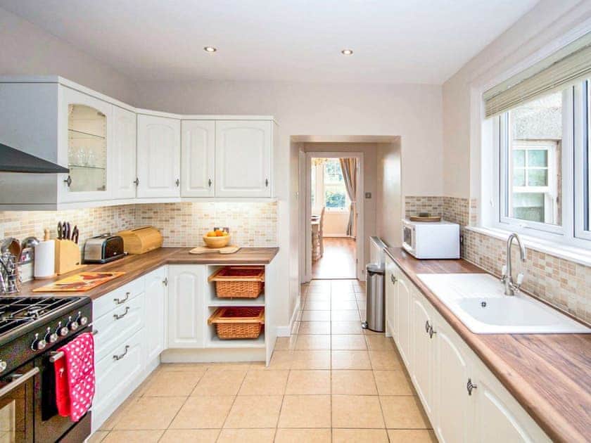 Kitchen | The Lodge - Kersmains Cottages, Kelso