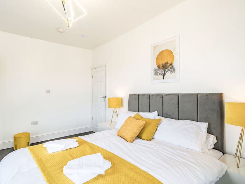 Double bedroom | Fylde Coast -Sea View Apartment Two - Fylde Coast, Blackpool