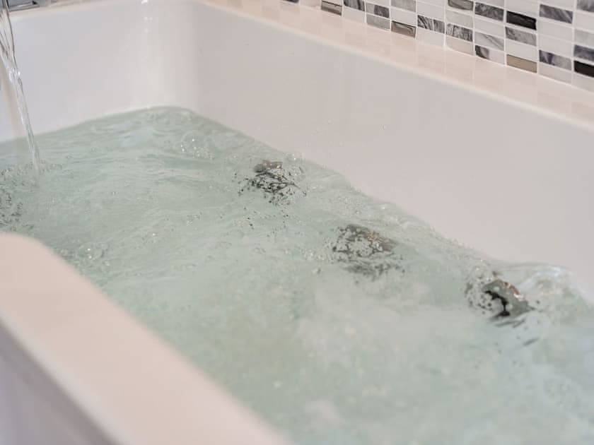 Bathroom | Fylde Coast -Sea View Apartment Two - Fylde Coast, Blackpool