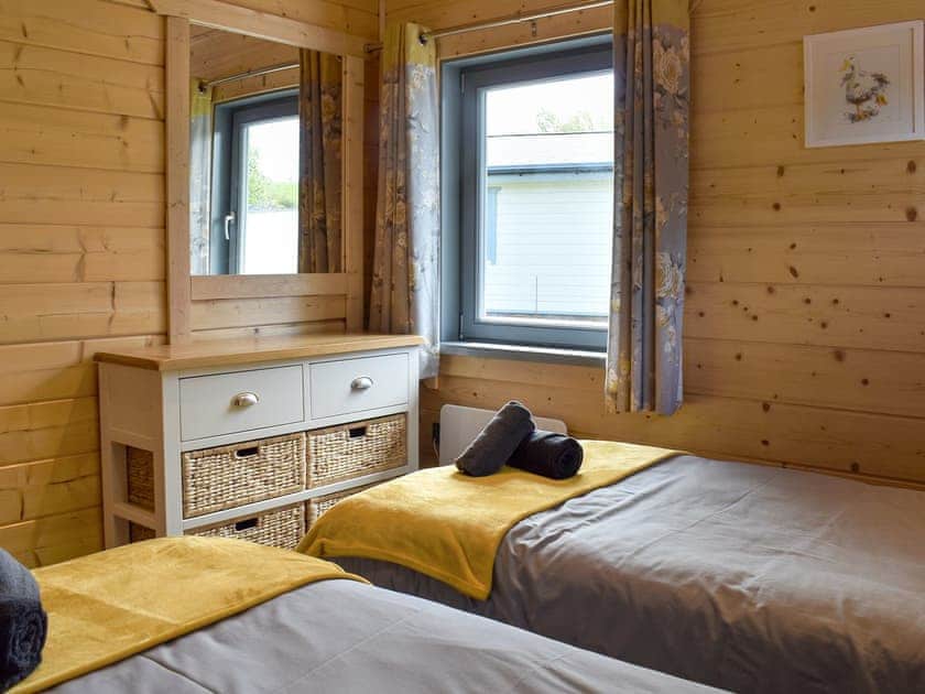Twin bedroom | Birch Lodge - Dale Garth Lodges, Mascalles, near Ulverston