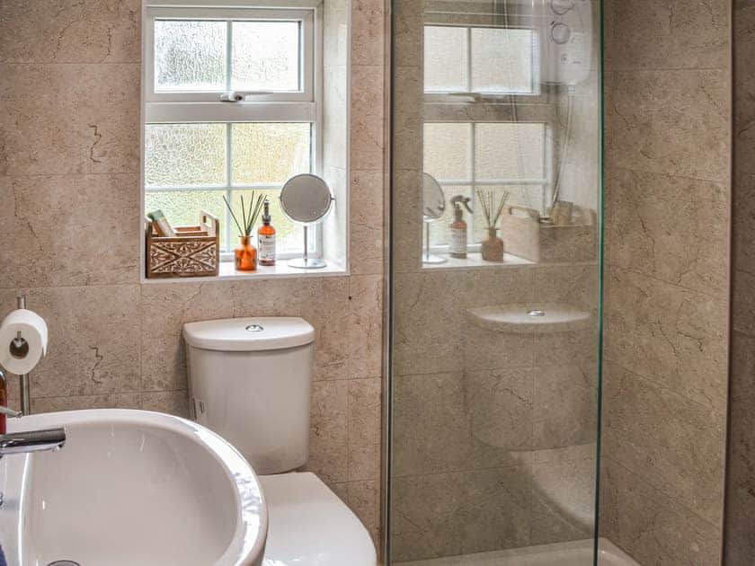 Shower room | Fox Cottage, Beccles