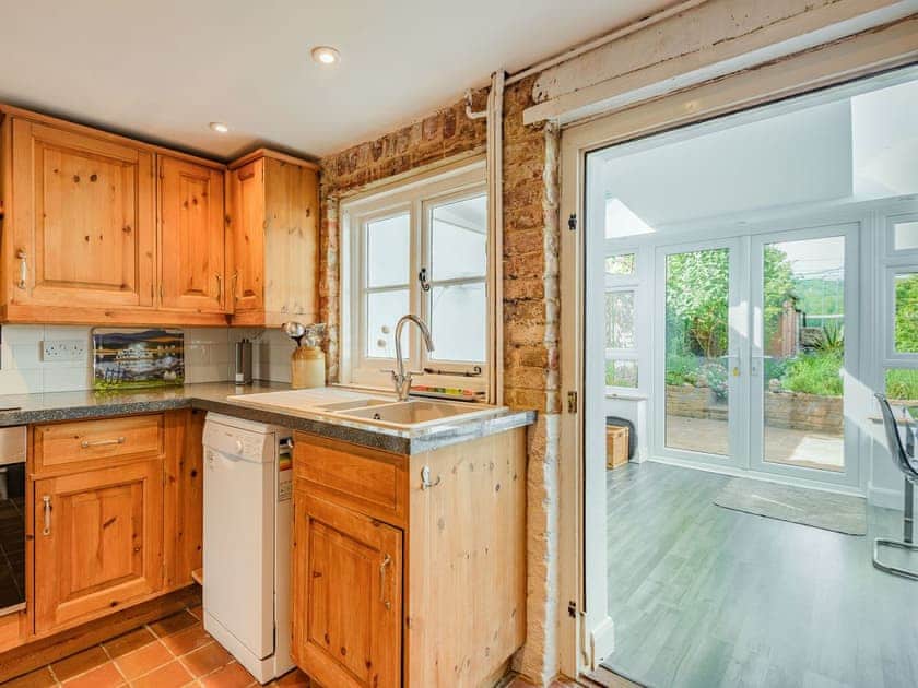 Kitchen | Shepherds Cottage, Steyning
