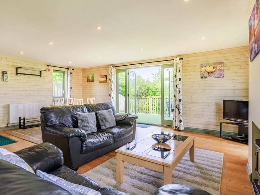 Living area | Primrose Lodge - Higher Shorston Lakes and Lodges, Holsworthy, near Bude
