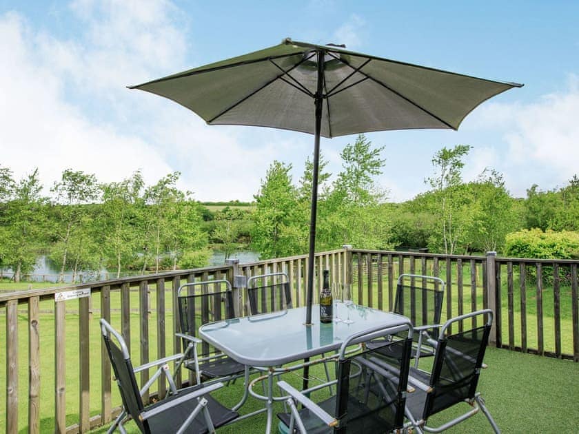 Sitting-out-area | Foxglove Lodge - Higher Shorston Lakes and Lodges, Holsworthy, near Bude