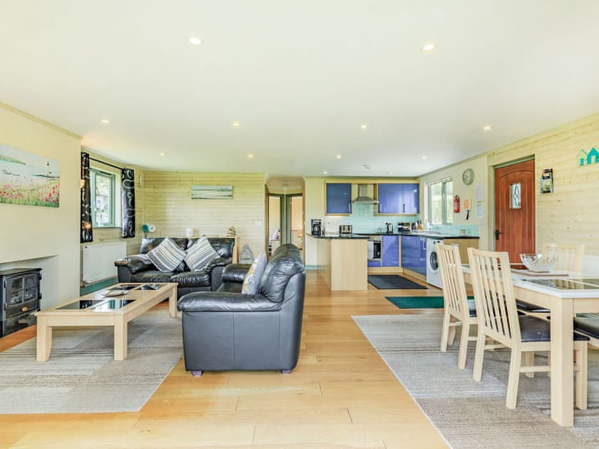 Open plan living space | Bluebell Lodge - Higher Shorston Lakes and Lodges, Holsworthy, near Bude