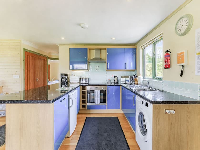 Kitchen | Bluebell Lodge - Higher Shorston Lakes and Lodges, Holsworthy, near Bude