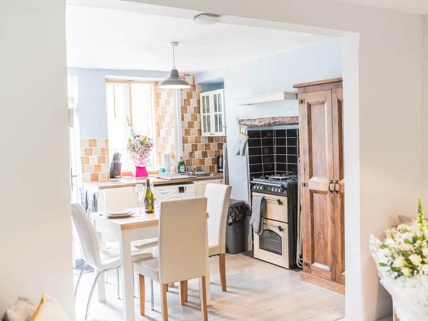 Kitchen/diner | Beeswax Cottage, Dalton-in-Furness