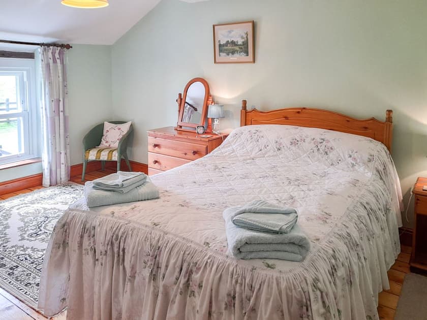 Relaxing double bedroom | Greenrigg Cottage, near Caldbeck