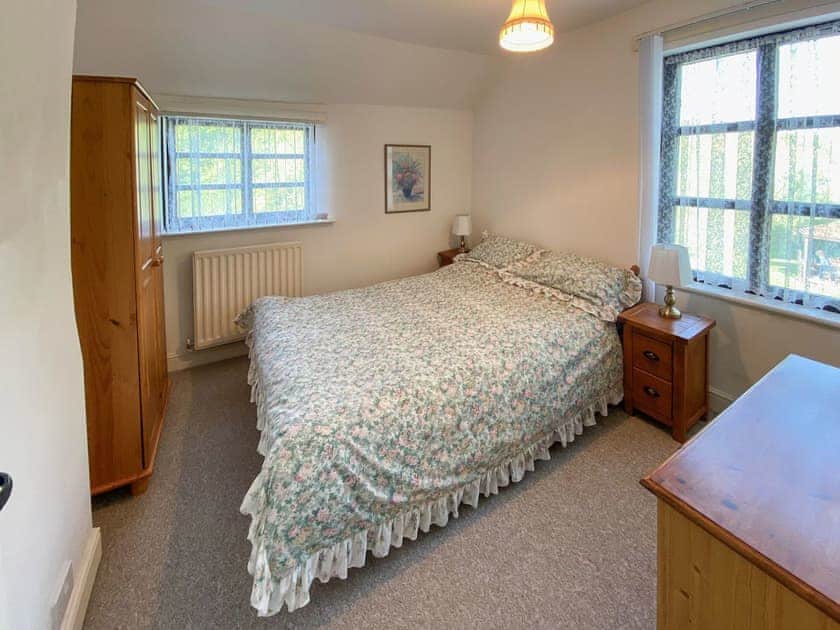 Double bedroom | Willow Cottage, Jackfield