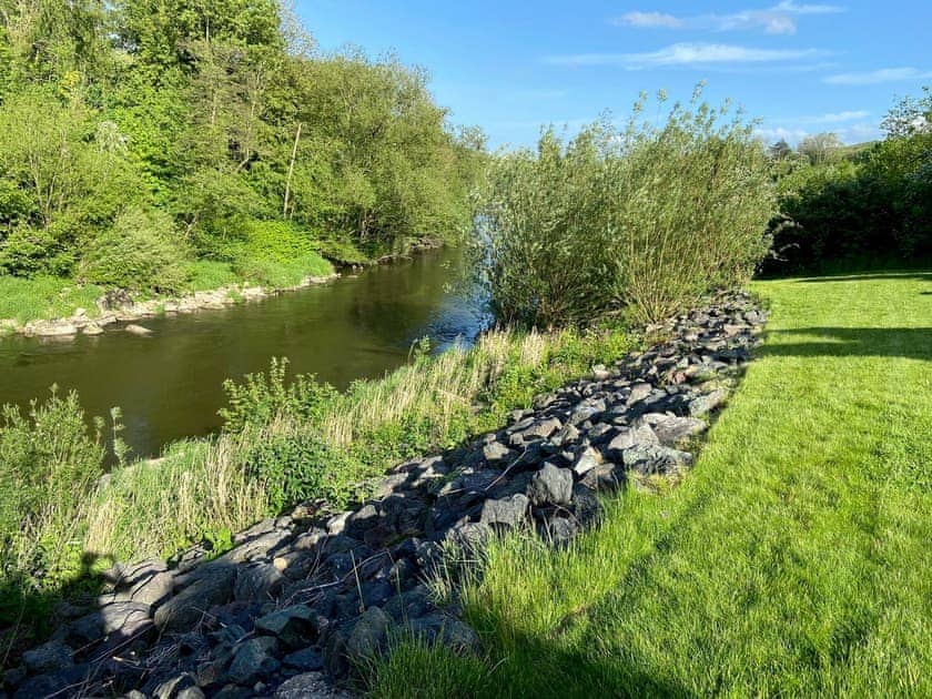 Garden and grounds | Willow Cottage, Jackfield