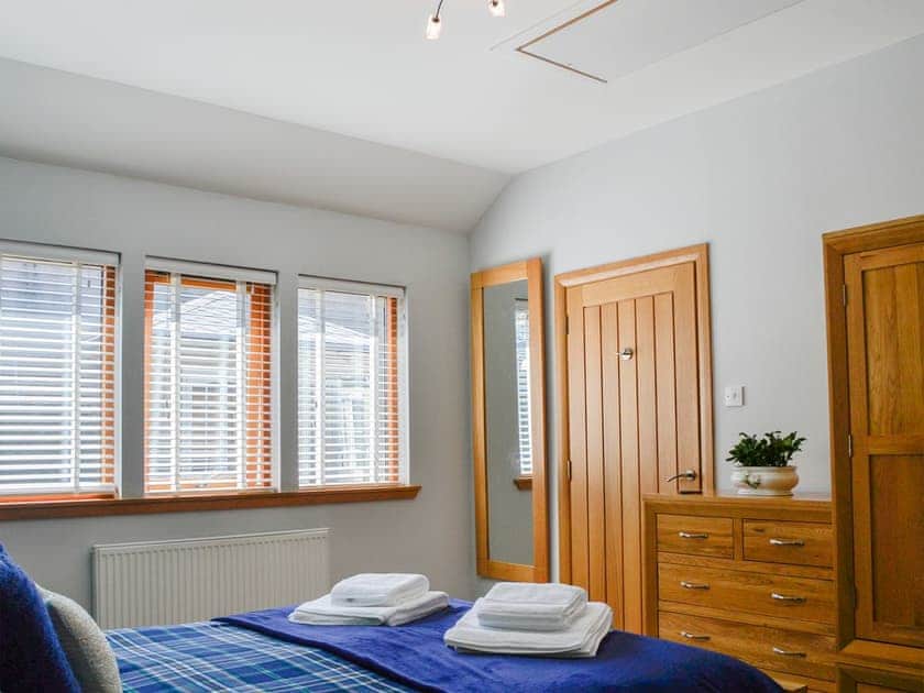 Double bedroom | Eleanor Cottage, Ballater