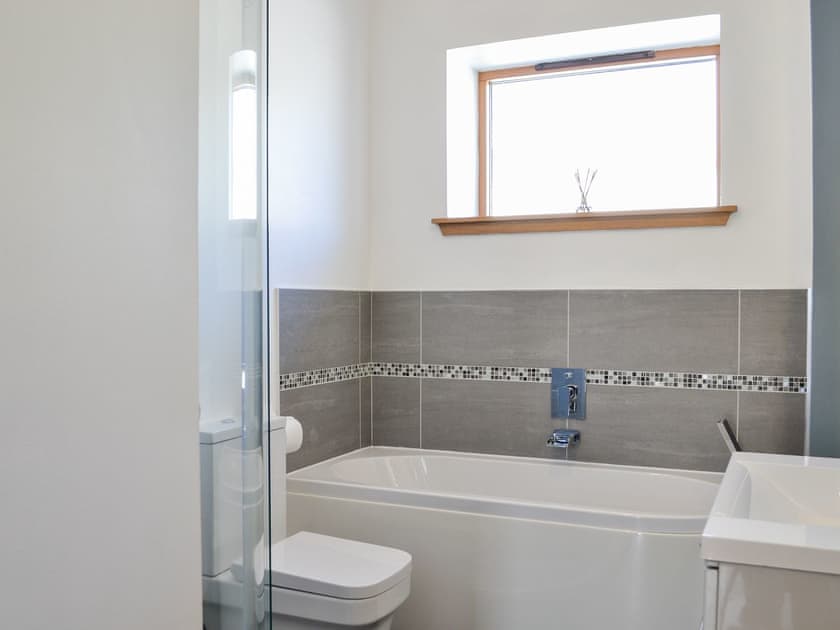 Bathroom | Eleanor Cottage, Ballater