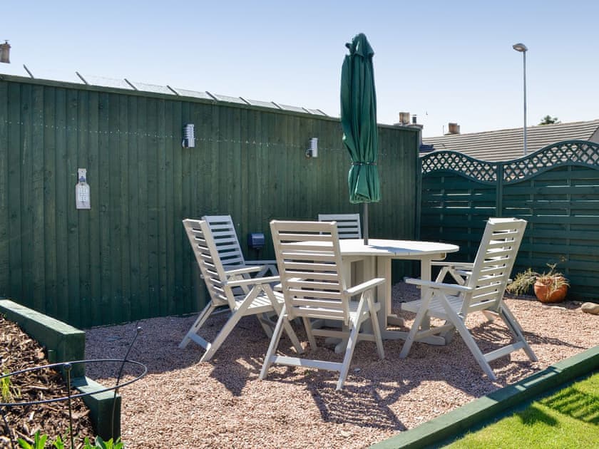 Sitting-out-area | Eleanor Cottage, Ballater