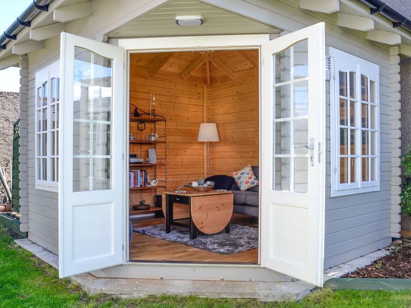 Summerhouse | Eleanor Cottage, Ballater