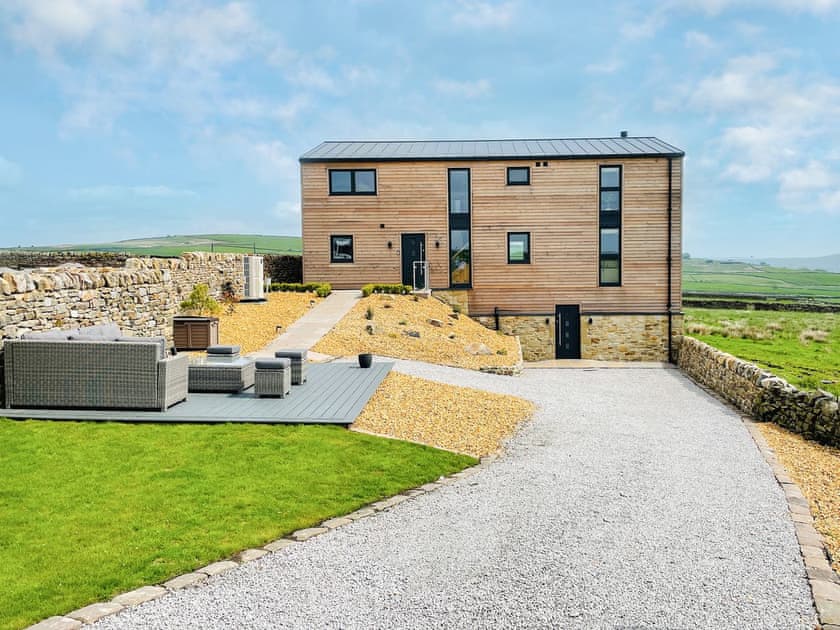 Exterior | Hazelgrove Lodge Barn, Laneshawbridge