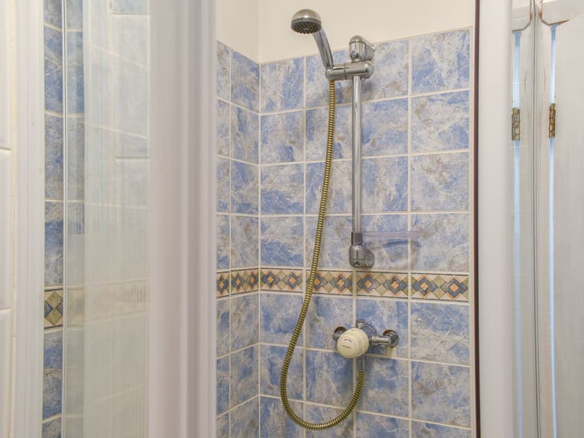 Bathroom | Huddersfield House, Huddersfield